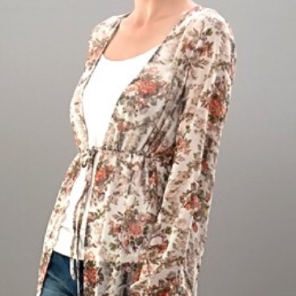 Maxi length chiffon floral kimono - Picture 2 of 4